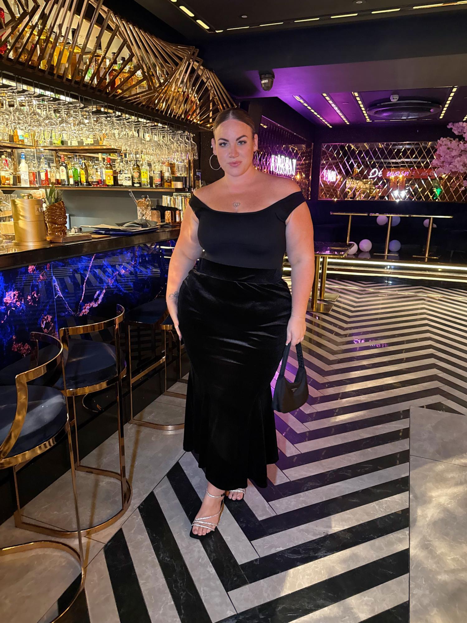 Velvet Mermaid Skirt - Black