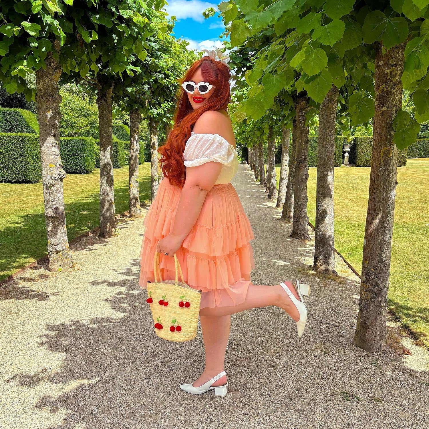 Hayley, 5ft 9in / 175cm - Size F