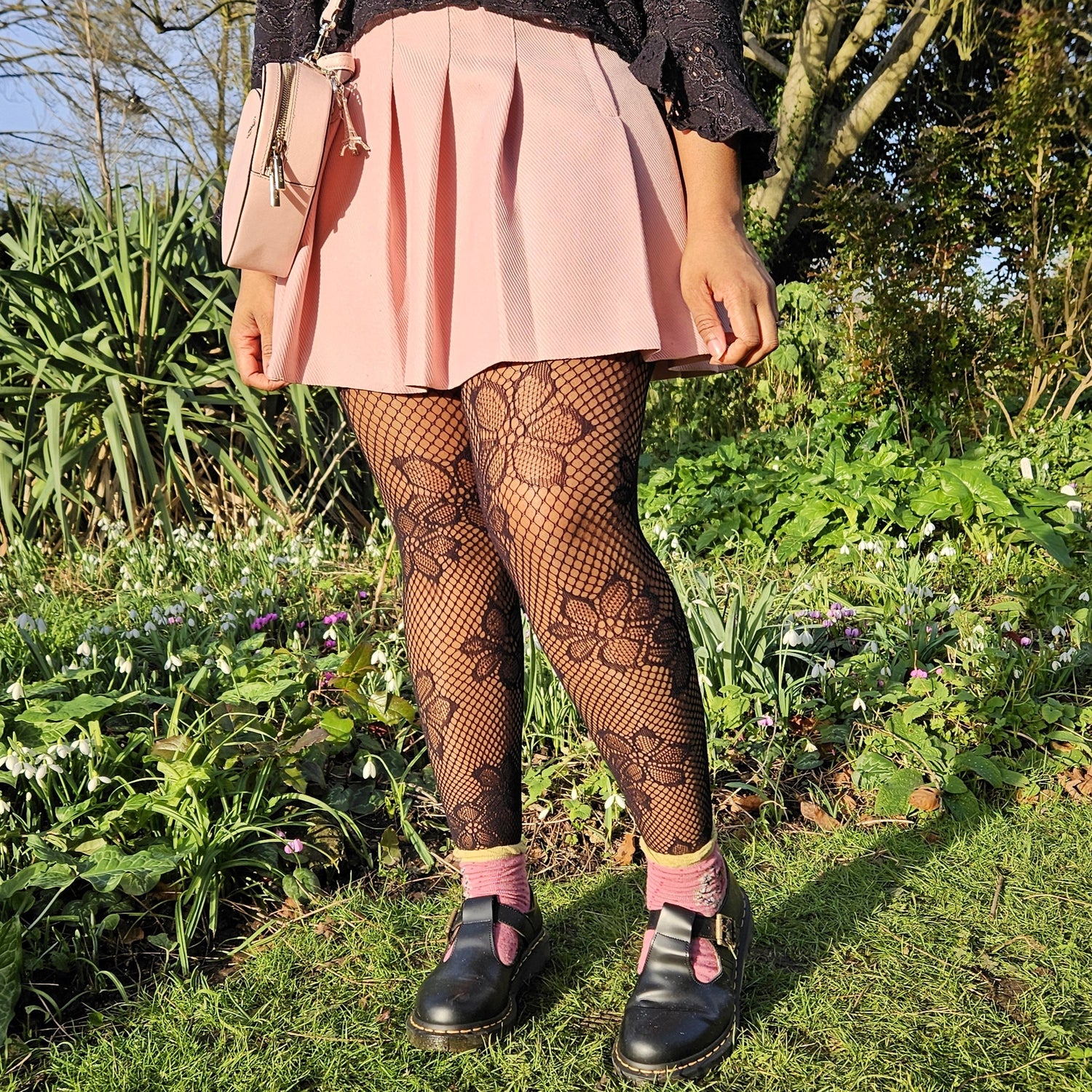 Bloom Fishnets - Black