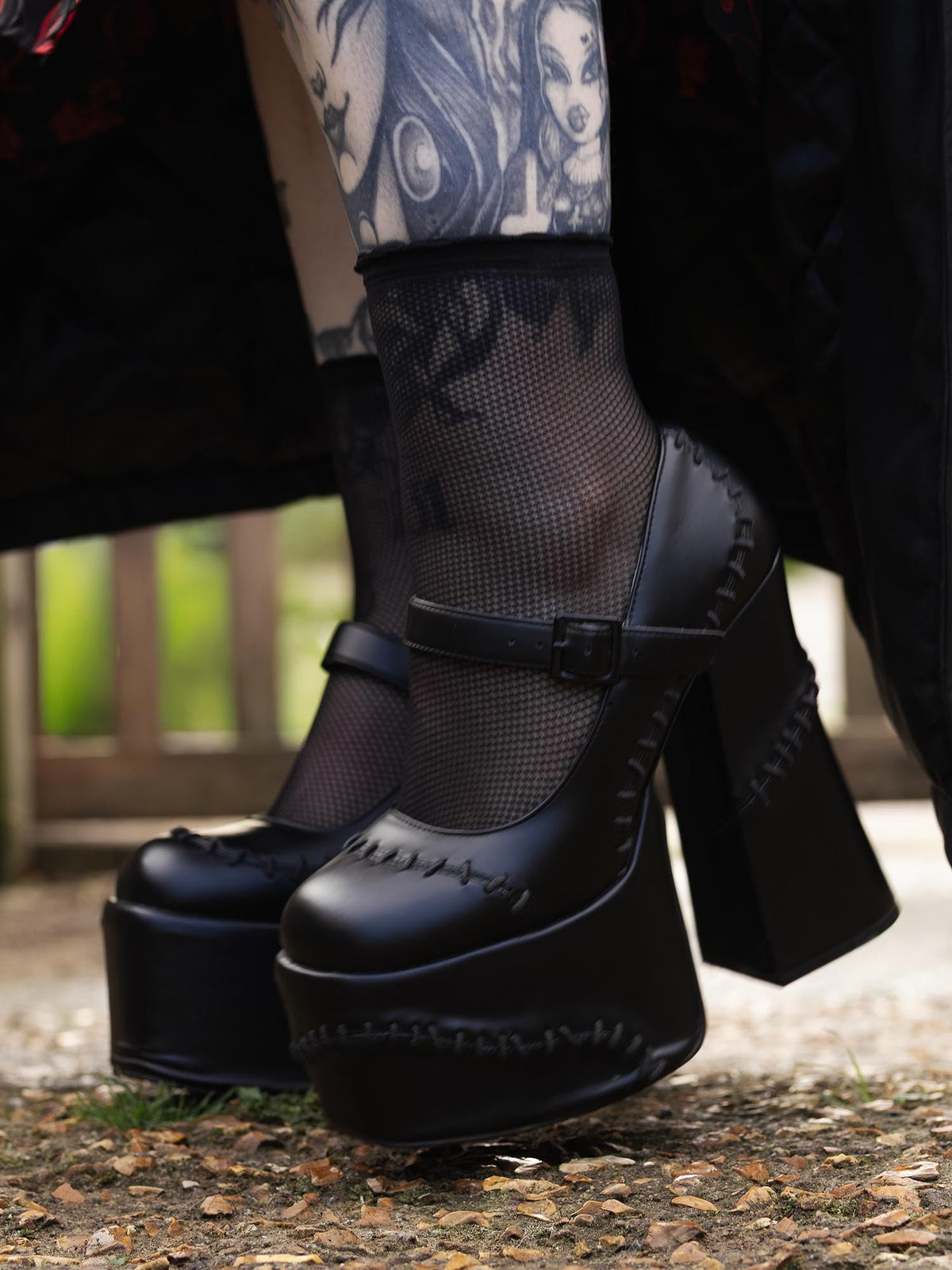 Fishnet Ankle Socks - Black