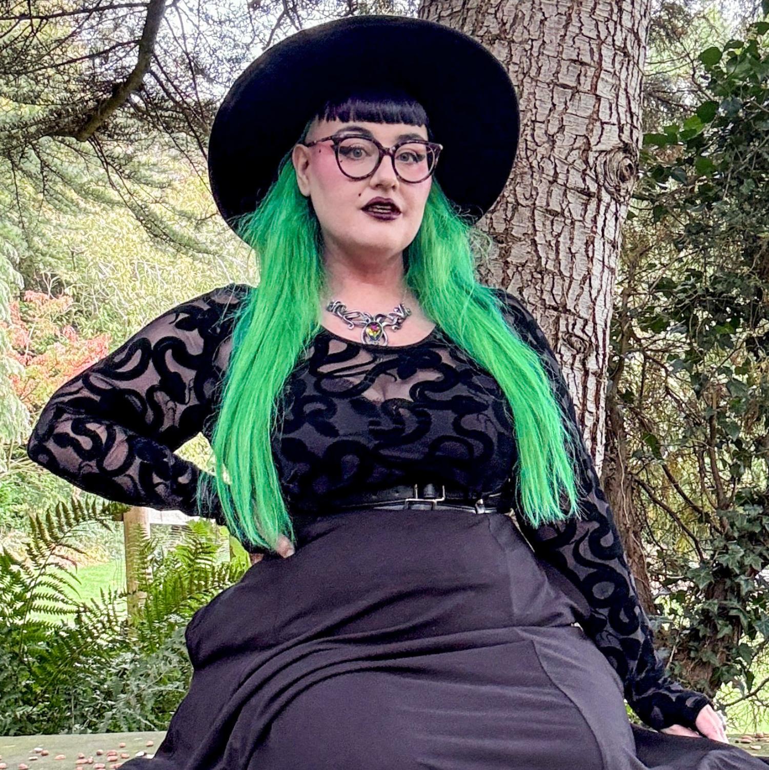 Emma - Size F