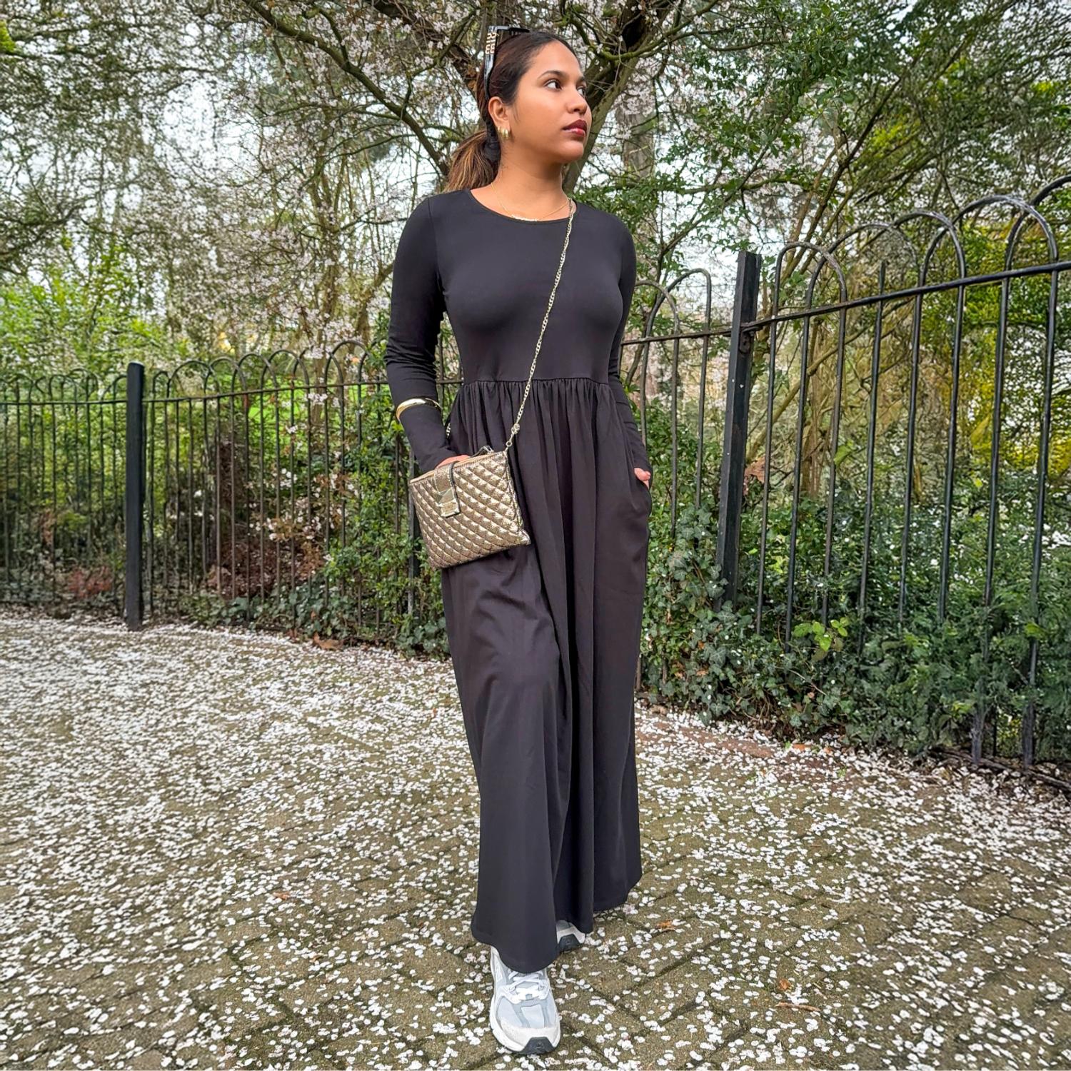 Nethmini - 5ft 3 - Size C