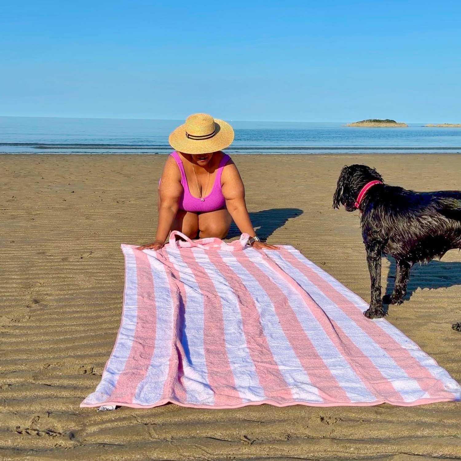 2-in-1 Beach Towel Bag - Pink and White Stripe