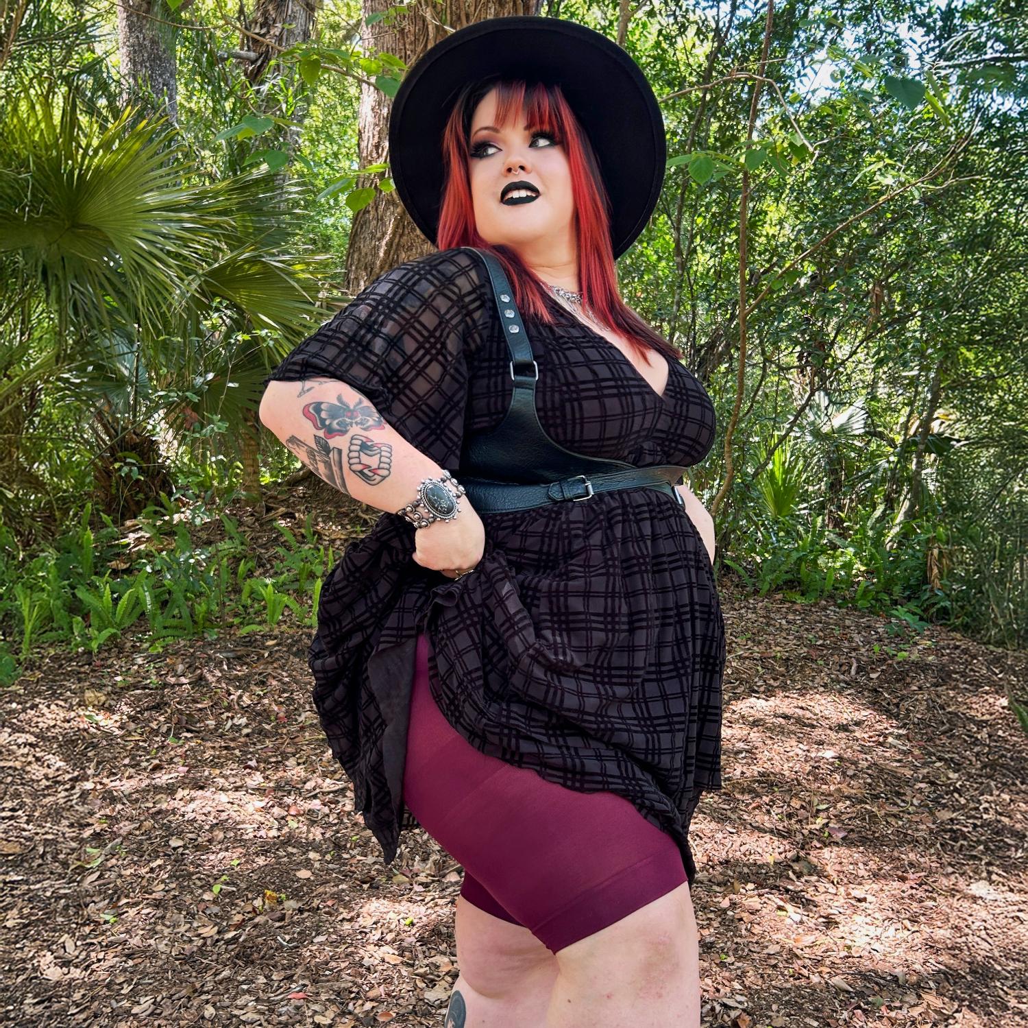 Stay Cool Chub Rub Shorts - Cherry