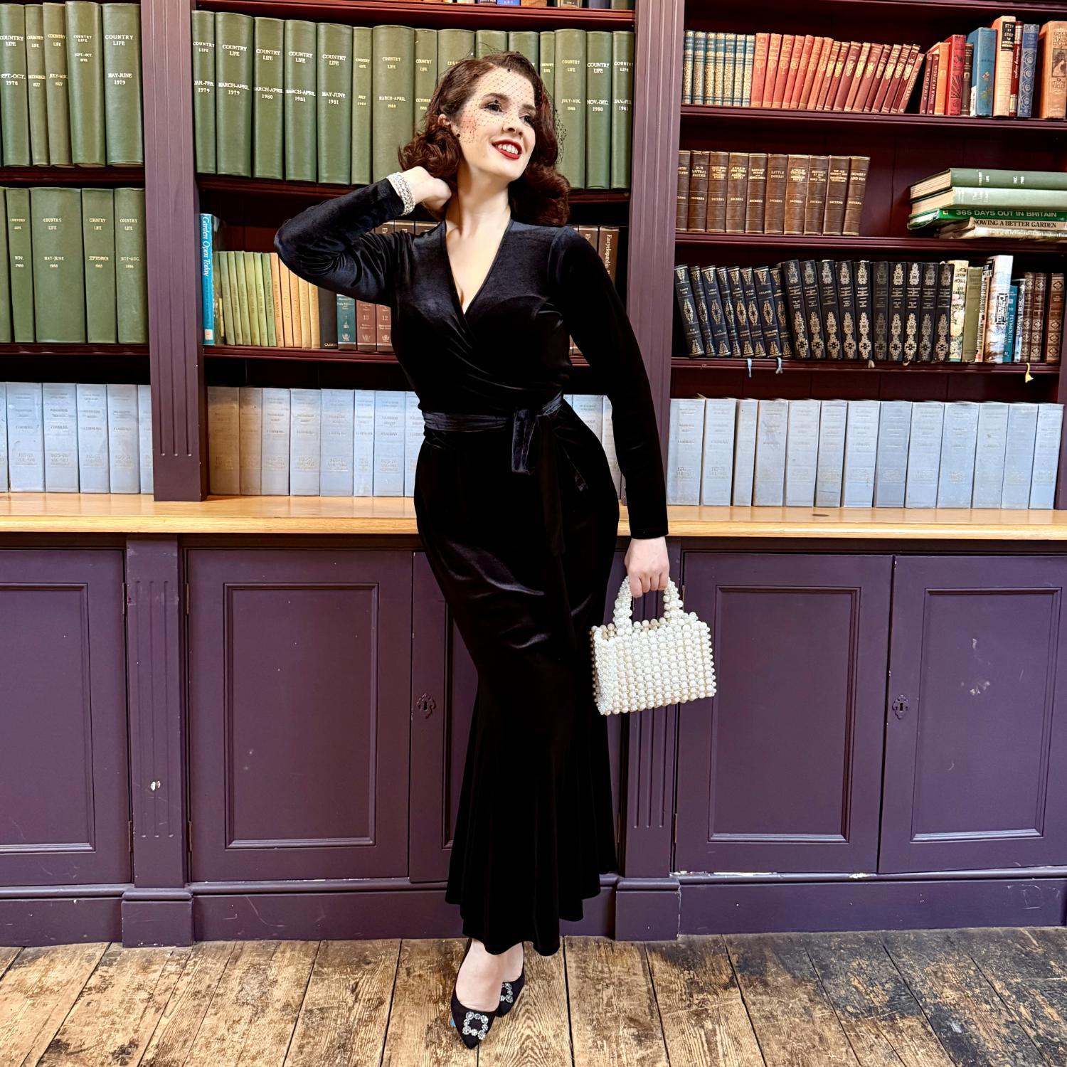 Velvet Mermaid Skirt - Black